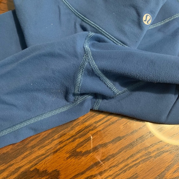 Lululemmon wonder under crop leggings - Picture 4 of 4